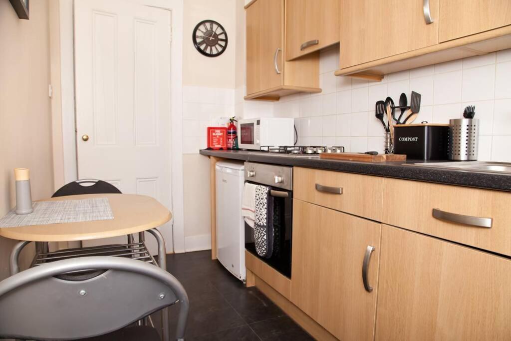 Snug - Logie Baird Apartment Helensburgh Exterior foto